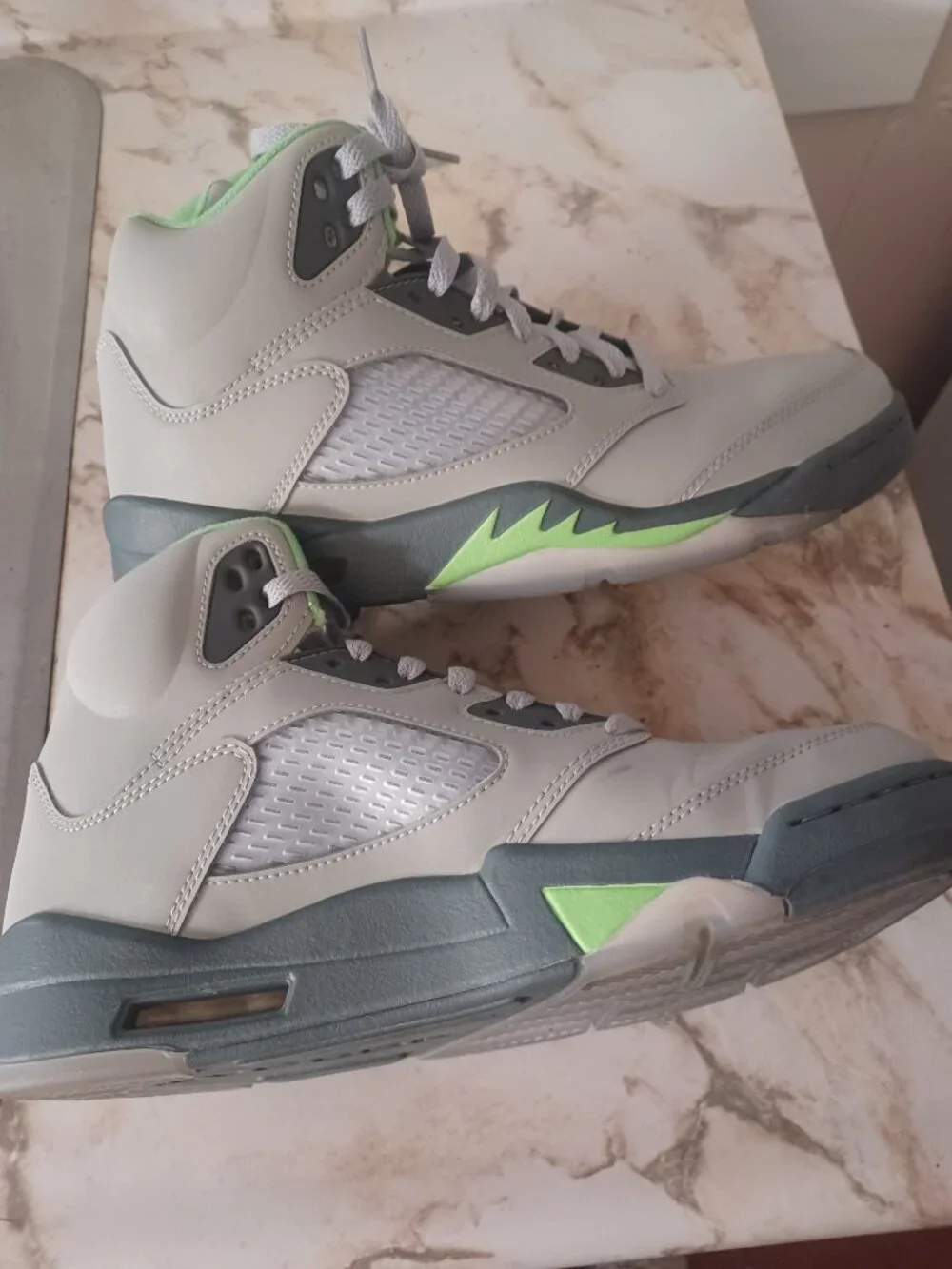 Men's Gray and Green Air Jordans, Sz 9